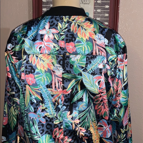 NWT Calvin Klein Performance Jacket - Picture 6 of 11